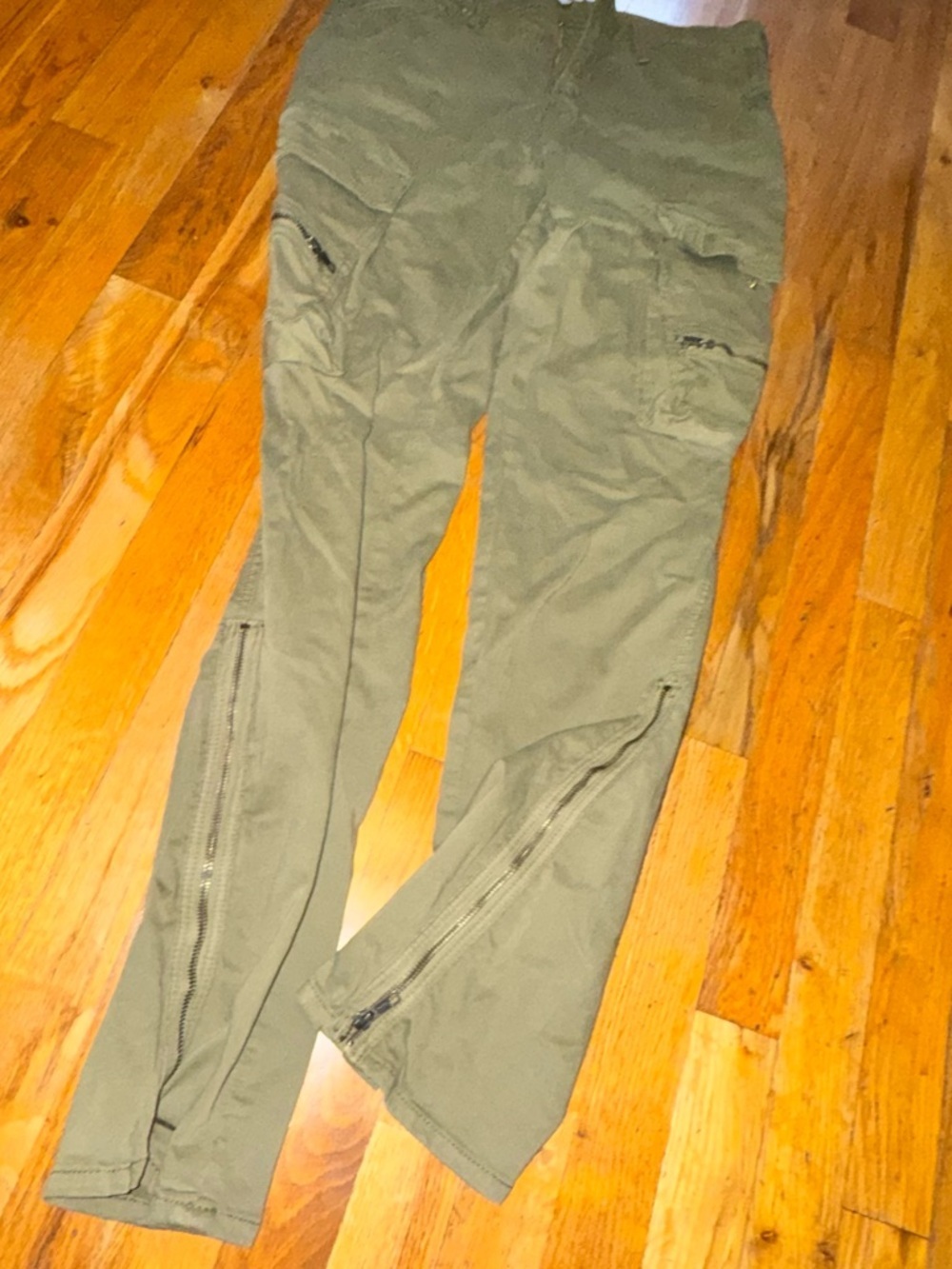 Good American Twill Skinny Cargo Olive Sz 4/27 NWOT Gold Ankle Zip - Picture 7 of 13